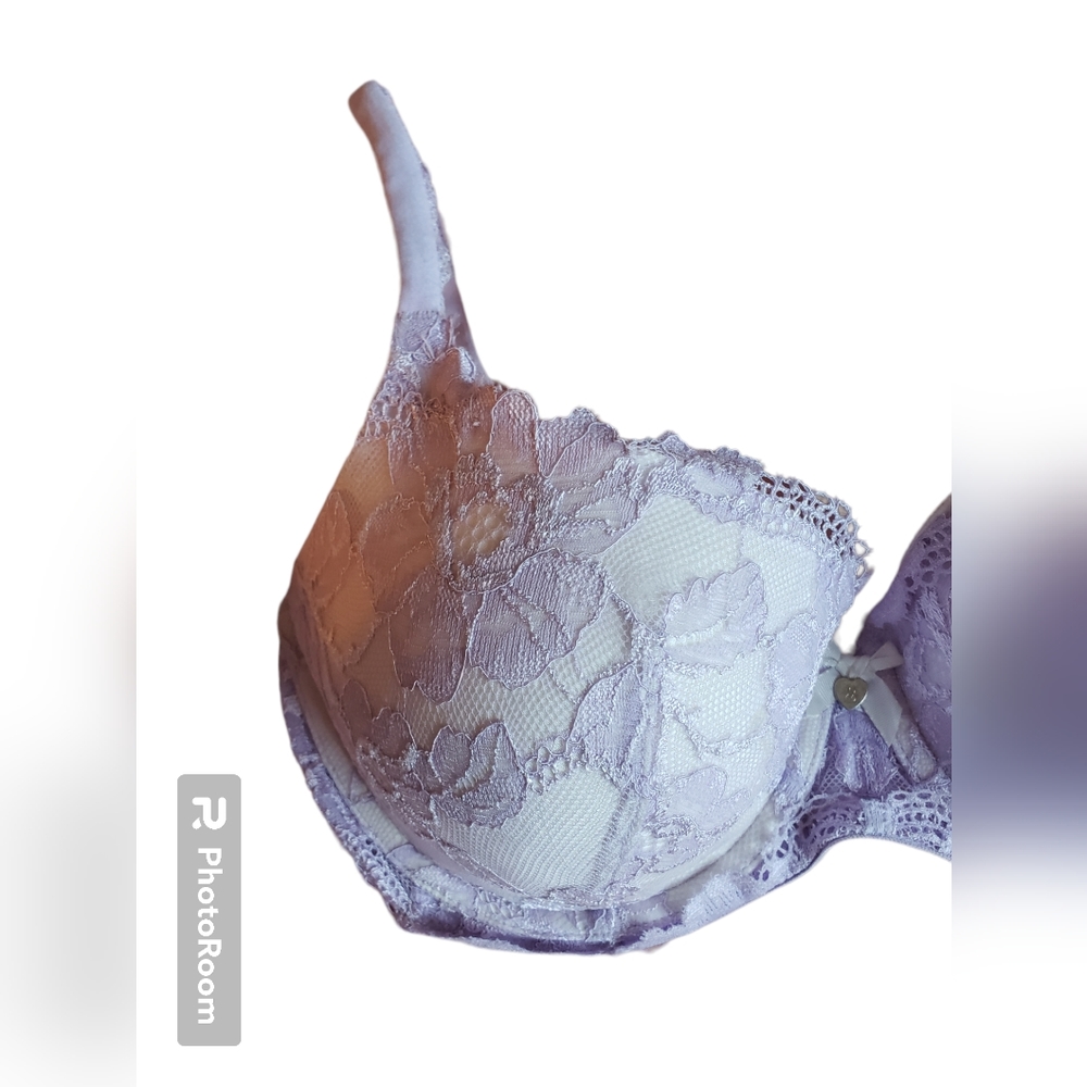 Victoria's Secret Intimates & Sleepwear Lacey U/W Bra. EUC Lavender Color. - Picture 2 of 10